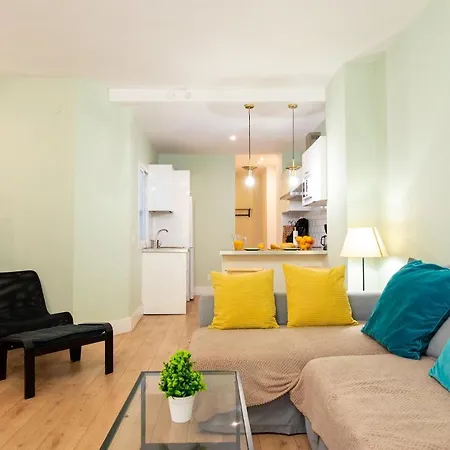 Castillo 17 A 아파트