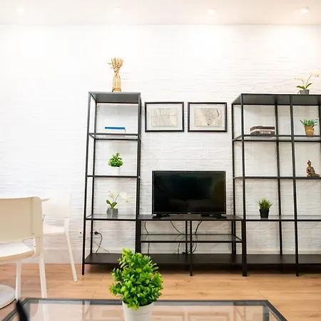 Castillo 17 A 아파트